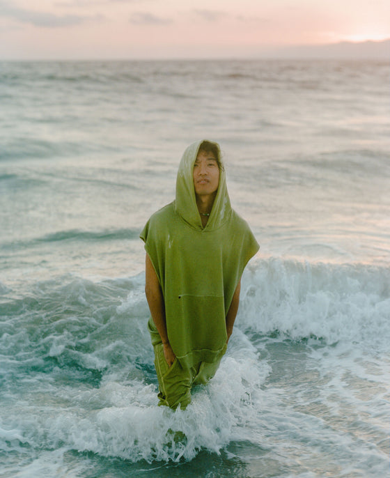Dart Cut-off Hooded Sweatshirt (Lima Bean)