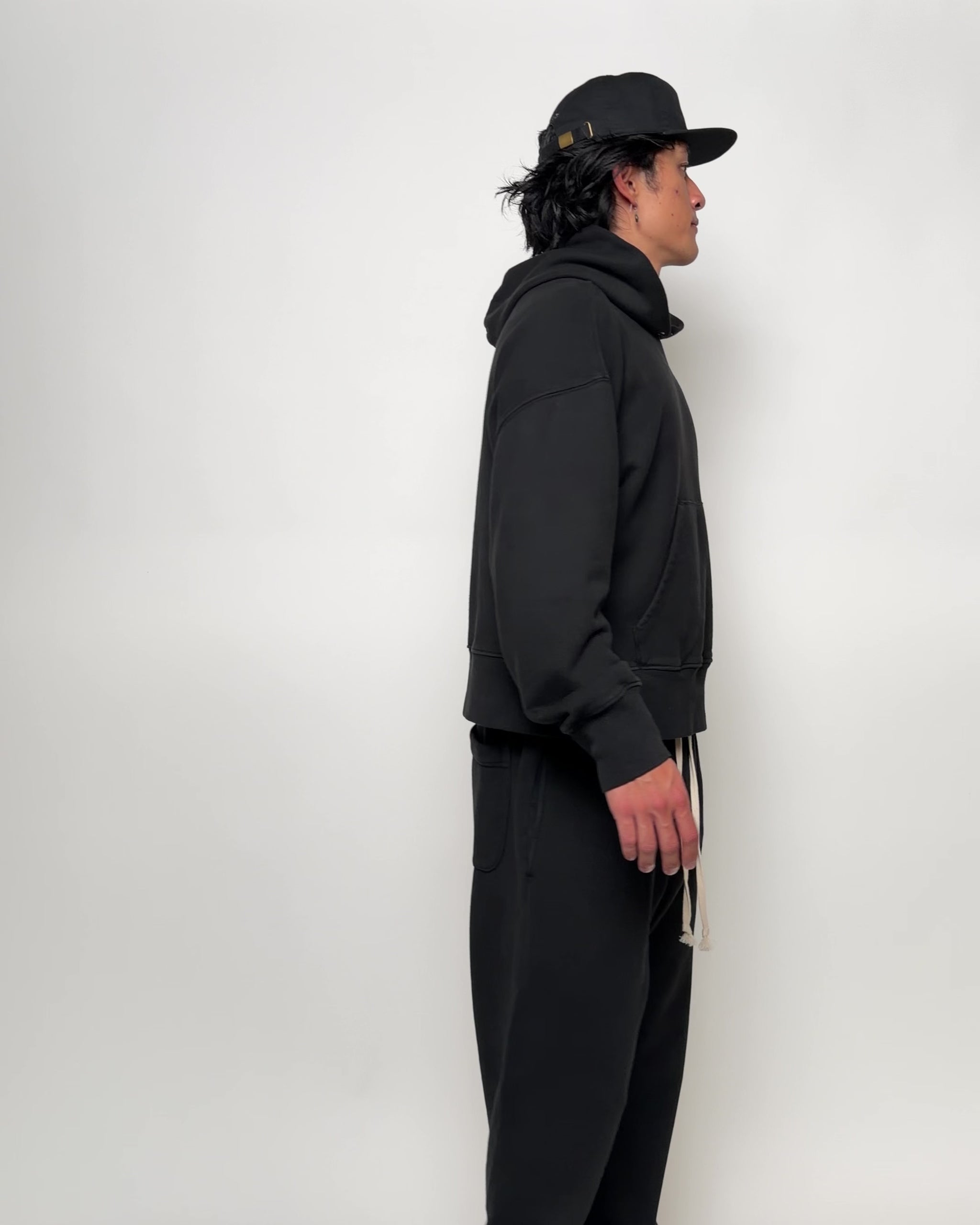rinsed-black-sweatpants-alltimehigh
